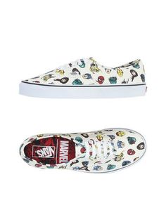 Низкие кеды и кроссовки Vans