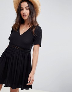 Свободное платье мини с кружевной вставкой ASOS DESIGN - Черный