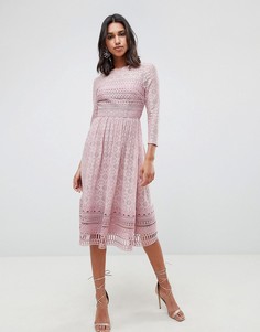 Кружевное приталенное платье миди ASOS PREMIUM - Розовый