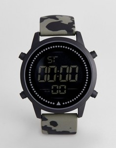 Цифровые крупные часы с камуфляжным принтом ASOS DESIGN - Зеленый