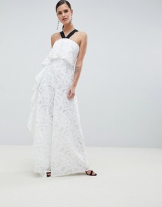 Кружевной комбинезон с контрастной отделкой ASOS DESIGN Occasion - Белый
