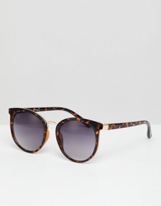 Круглые солнцезащитные очки в черепаховой оправе Jeepers Peepers - Коричневый