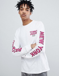Белый лонгслив с принтом на рукаве Tommy Jeans Essential - Белый