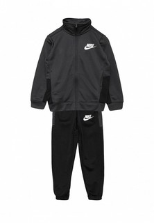 Костюм спортивный Nike