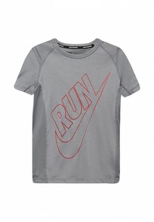 Футболка спортивная Nike