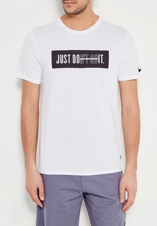 Футболка спортивная Nike