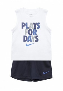 Костюм спортивный Nike