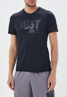Футболка спортивная Nike