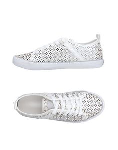 Низкие кеды и кроссовки Guess