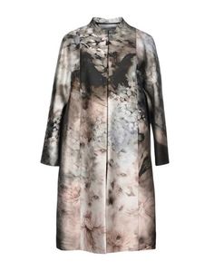 Легкое пальто Valentino