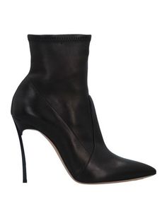 Полусапоги и высокие ботинки Casadei