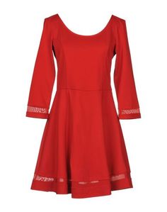 Короткое платье Guess