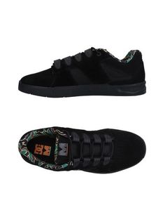 Низкие кеды и кроссовки DC Shoecousa