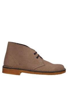 Полусапоги и высокие ботинки Clarks