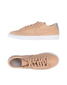 Низкие кеды и кроссовки Nike