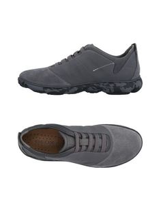 Низкие кеды и кроссовки Geox