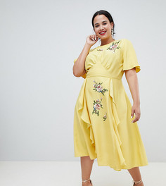 Платье миди с вышивкой и оборками ASOS Design Curve - Желтый