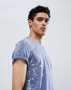Выбеленная футболка с отворотами на рукавах ASOS DESIGN - Синий