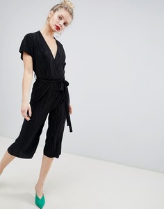 Плиссированный комбинезон с запахом и кюлотами New Look - Черный