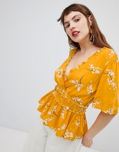 Чайная блузка с цветочным принтом и запахом River Island - Желтый