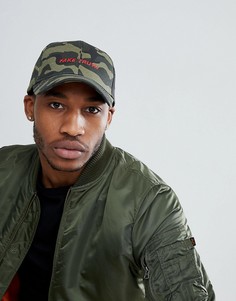 Камуфляжная бейсболка с вышивкой ASOS DESIGN - Зеленый
