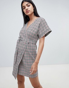 Платье мини в клетку с запахом и рукавами кимоно ASOS DESIGN - Мульти