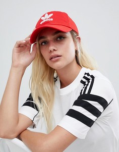 Красная кепка с логотипом adidas Originals - Красный