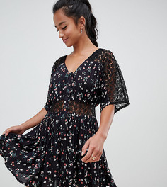 Повседневное чайное платье с кружевной вставкой ASOS DESIGN Petite - Мульти