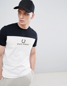 Белая футболка с вышивкой Fred Perry - Белый