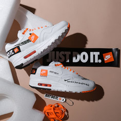 Кроссовки Nike