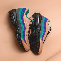 Кроссовки Nike