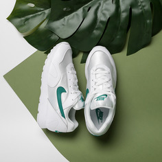 Кроссовки Nike