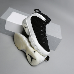 Кроссовки Jordan