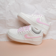 Кроссовки Nike