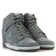 Кроссовки Nike