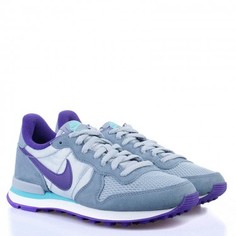 Кроссовки Nike