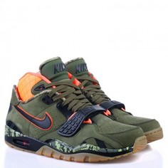 Кроссовки Nike