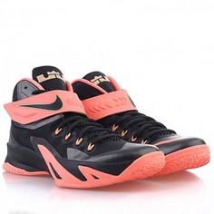 Баскетбольные кроссовки Nike