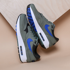 Кроссовки Nike