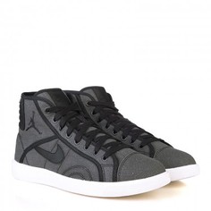 Кроссовки Jordan