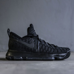 Баскетбольные кроссовки Nike