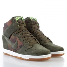 Кроссовки Nike