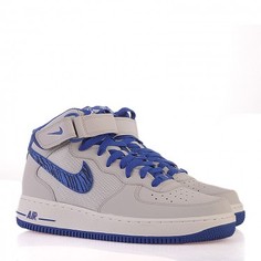 Кроссовки Nike