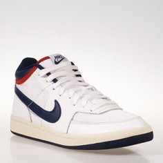 Кроссовки Nike