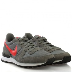 Кроссовки Nike