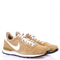 Кроссовки Nike