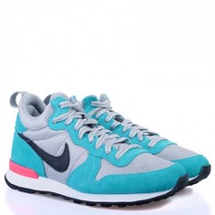 Кроссовки Nike