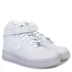 Кроссовки Nike