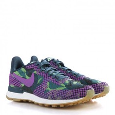 Кроссовки Nike