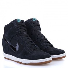Кроссовки Nike
